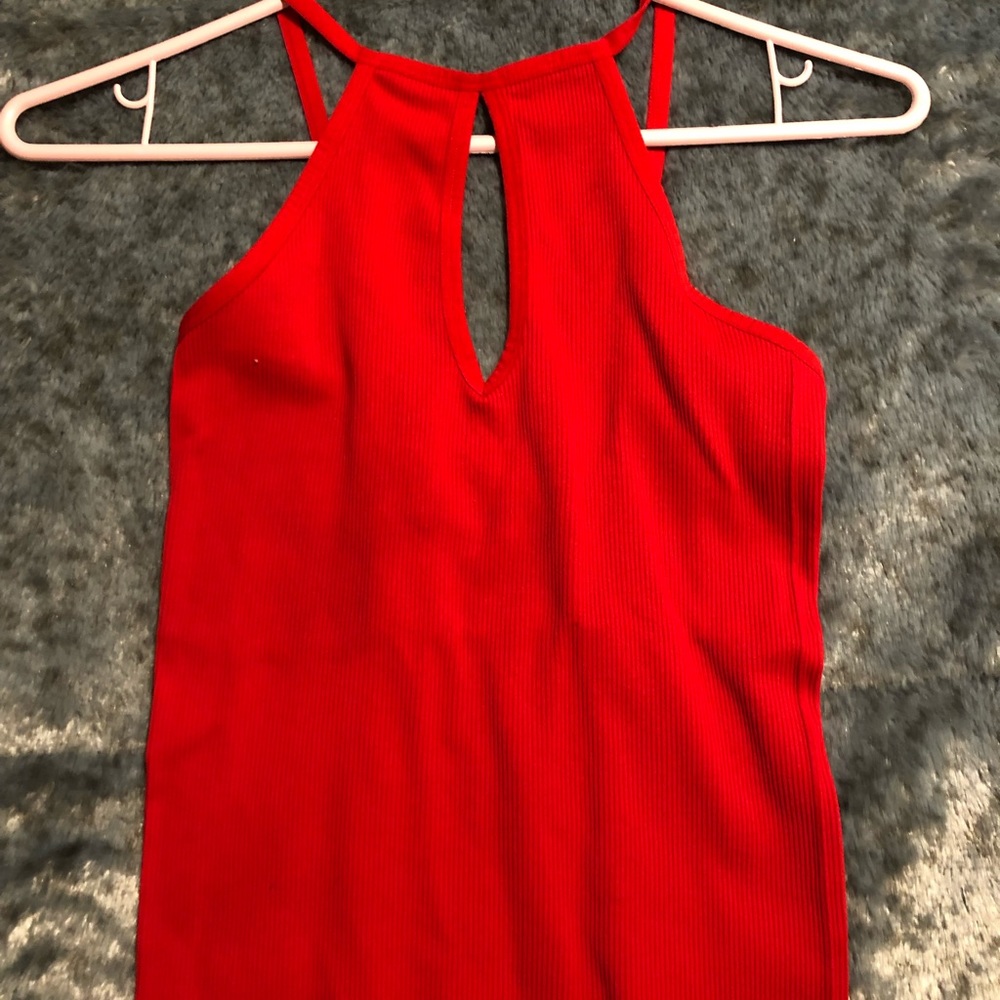 Two different tops - Picture 2 of 2